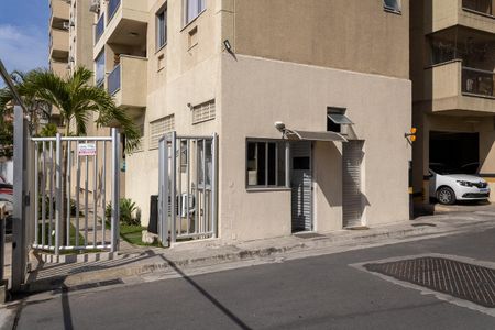 Apartamento à venda com 75m², 2 quartos e 1 vagaFachada e portaria