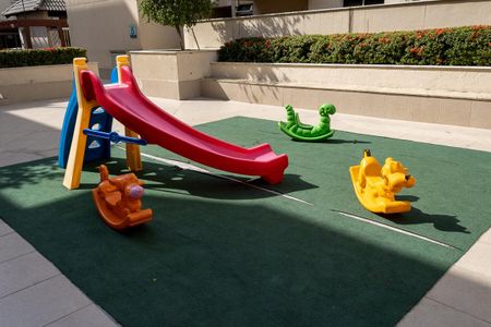 Apartamento à venda com 75m², 2 quartos e 1 vagaÁrea comum - Playground