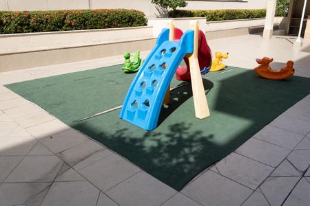 Apartamento à venda com 75m², 2 quartos e 1 vagaÁrea comum - Playground