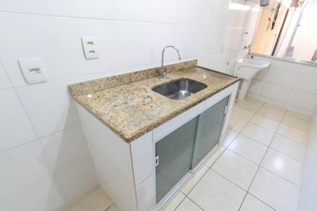 Apartamento à venda com 75m², 2 quartos e 1 vagaCozinha e Área de Serviço