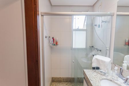 Apartamento à venda com 142m², 4 quartos e 2 vagas
