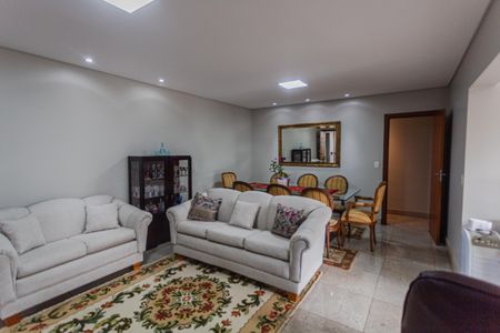 Apartamento à venda com 142m², 4 quartos e 2 vagas