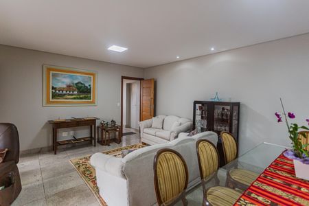 Apartamento à venda com 142m², 4 quartos e 2 vagas