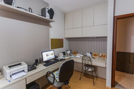 Apartamento à venda com 142m², 4 quartos e 2 vagas