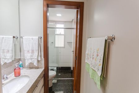 Apartamento à venda com 142m², 4 quartos e 2 vagas