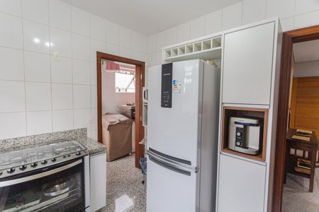 Apartamento à venda com 142m², 4 quartos e 2 vagas