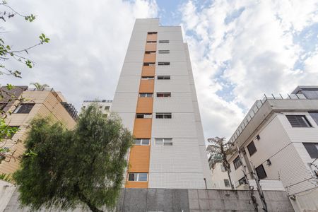 Apartamento à venda com 142m², 4 quartos e 2 vagas