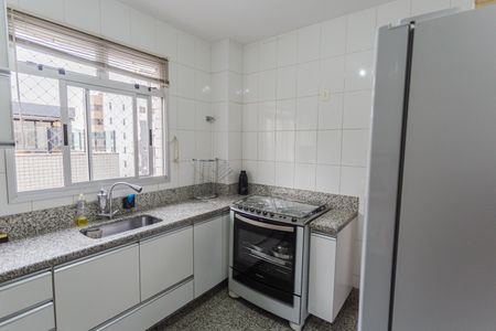 Apartamento à venda com 142m², 4 quartos e 2 vagas