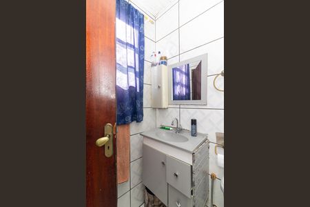 Casa para alugar com 100m², 2 quartos e 1 vaga Casa para alugar com 100m², 2 quartos e 1 vagaBanheiro Social