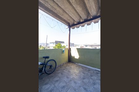 Casa para alugar com 100m², 2 quartos e 1 vaga Casa para alugar com 100m², 2 quartos e 1 vagaVaranda