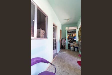 Casa para alugar com 100m², 2 quartos e 1 vaga Casa para alugar com 100m², 2 quartos e 1 vagaVaranda