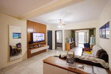 Casa para alugar com 380m², 3 quartos e 1 vaga Casa para alugar com 380m², 3 quartos e 1 vagaSala