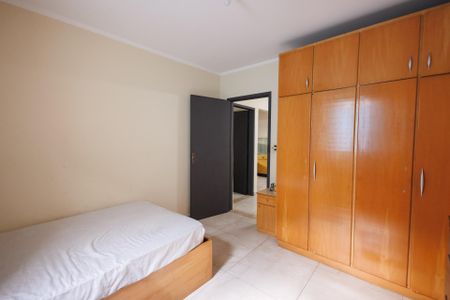 Quarto 1 de casa para alugar com 3 quartos, 380m² em Piracangaguá, Taubaté