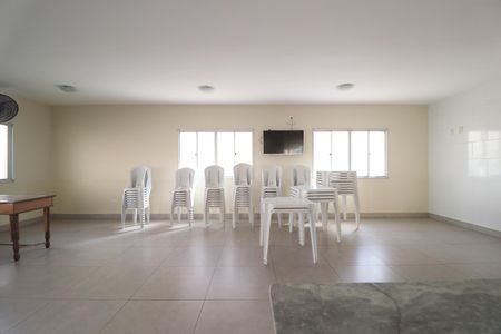 Apartamento para alugar com 49m², 2 quartos e 1 vagaÁrea comum - Salão de festas