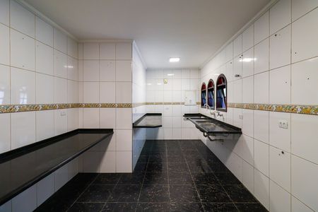 Casa à venda com 269m², 4 quartos e 3 vagas