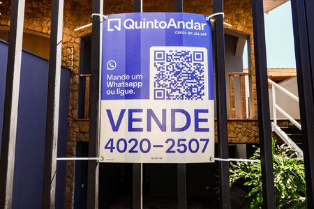 Casa à venda com 4 quartos, 269m² em Jardim Pirajussara, São Paulo