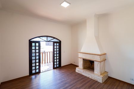Casa à venda com 269m², 4 quartos e 3 vagas