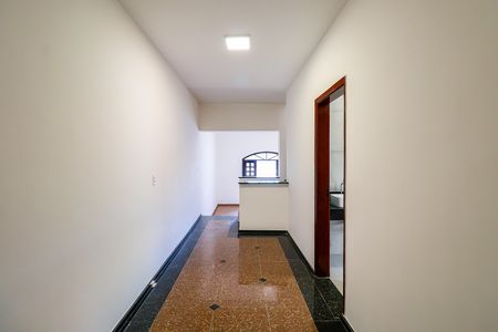 Casa à venda com 269m², 4 quartos e 3 vagas