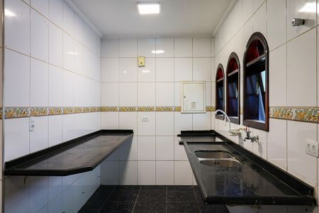 Casa à venda com 269m², 4 quartos e 3 vagas