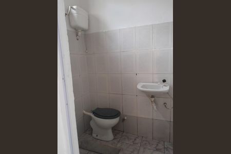 Banheiro de casa para alugar com 1 quarto, 60m² em Vargem Grande, Rio de Janeiro