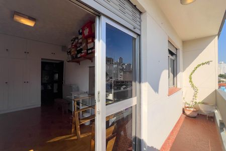 Apartamento à venda com 120m², 2 quartos e 1 vagaVaranda