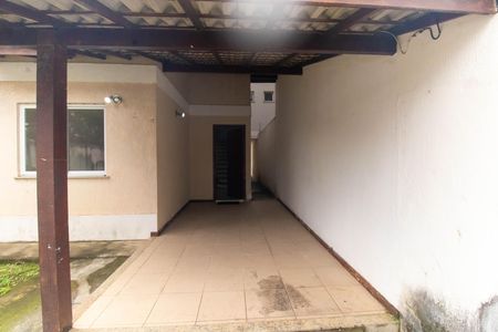 Garagem de casa à venda com 3 quartos, 145m² em Itaipu, Niterói
