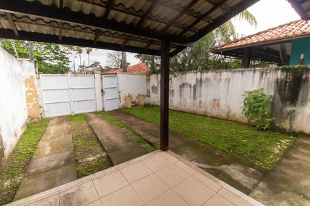 Área externa de casa à venda com 3 quartos, 145m² em Itaipu, Niterói