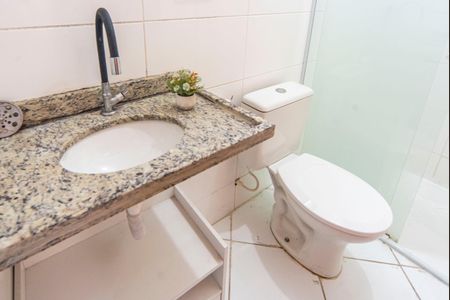 Apartamento à venda com 80m², 2 quartos e 1 vaga Apartamento à venda com 80m², 2 quartos e 1 vagaBanheiro