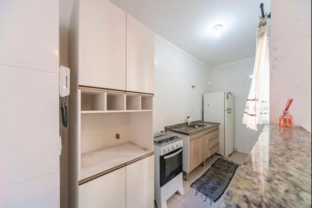 Cozinha  de apartamento à venda com 2 quartos, 80m² em Vila Guarani, Santo André