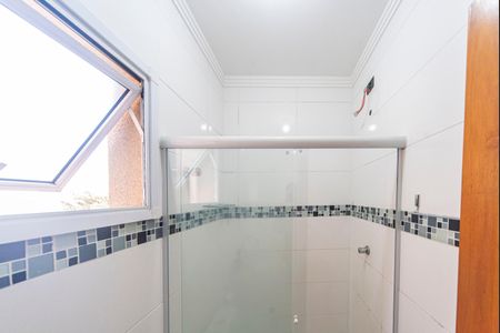 Banheiro  de apartamento à venda com 2 quartos, 80m² em Vila Guarani, Santo André