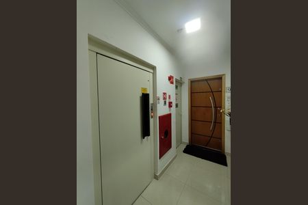 Apartamento à venda com 60m², 2 quartos e 1 vaga Apartamento à venda com 60m², 2 quartos e 1 vagaHall de entrada