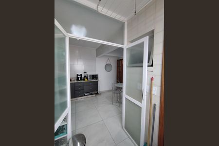 Apartamento à venda com 60m², 2 quartos e 1 vaga Apartamento à venda com 60m², 2 quartos e 1 vagaÁrea de Serviço