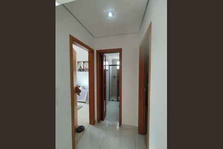 Apartamento à venda com 60m², 2 quartos e 1 vaga Apartamento à venda com 60m², 2 quartos e 1 vagaCorredor