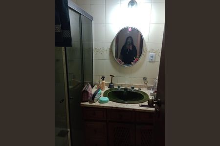 Casa à venda com 218m², 3 quartos e 1 vaga