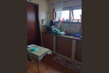 Casa à venda com 3 quartos, 218m² em Jardim Guanabara, Rio de Janeiro