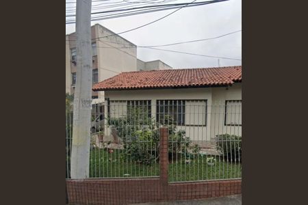 Casa à venda com 218m², 3 quartos e 1 vaga