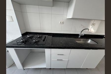 Cozinha de apartamento para alugar com 3 quartos, 73m² em Jaguaribe, Osasco