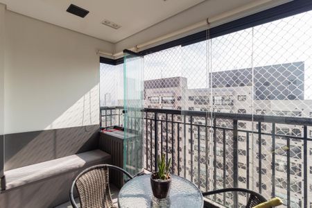 Sacada de apartamento à venda com 2 quartos, 64m² em Continental, Osasco