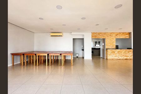 Apartamento à venda com 2 quartos, 57m² em Industrial, Novo Hamburgo