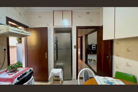 Cozinha de casa para alugar com 3 quartos, 192m² em Vila Anglo Brasileira, São Paulo