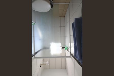 Banheiro de casa para alugar com 1 quarto, 40m² em Parque Taboão, Taboão da Serra