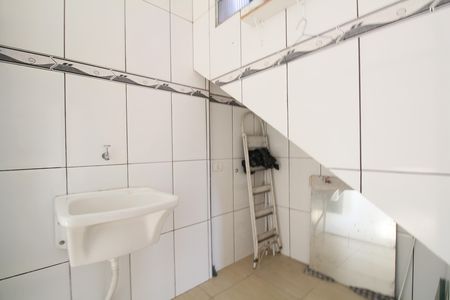 Área de Serviço de casa para alugar com 1 quarto, 40m² em Parque Taboão, Taboão da Serra