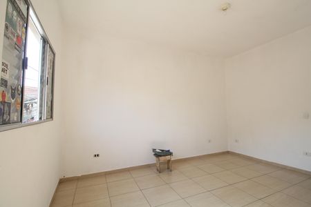 Quarto de casa para alugar com 1 quarto, 40m² em Parque Taboão, Taboão da Serra