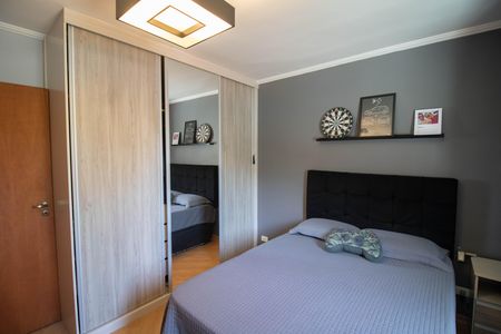 Casa de condomínio à venda com 214m², 3 quartos e 2 vagas Casa de condomínio à venda com 214m², 3 quartos e 2 vagasQUARTO 2