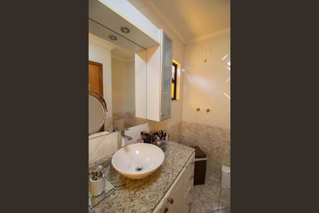 Casa de condomínio à venda com 214m², 3 quartos e 2 vagas Casa de condomínio à venda com 214m², 3 quartos e 2 vagasBANHEIRO DA SUÍTE