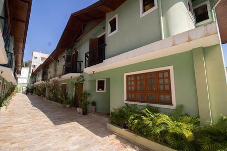 Casa de condomínio à venda com 214m², 3 quartos e 2 vagas Casa de condomínio à venda com 214m², 3 quartos e 2 vagasFACHADA DO CONDOMÍNIO