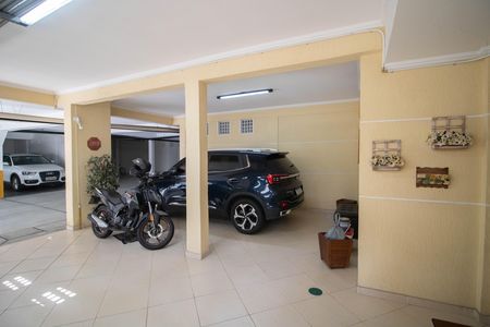 Casa de condomínio à venda com 214m², 3 quartos e 2 vagas Casa de condomínio à venda com 214m², 3 quartos e 2 vagasGARAGEM