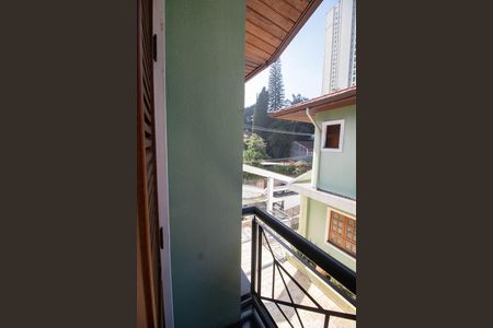Casa de condomínio à venda com 214m², 3 quartos e 2 vagas Casa de condomínio à venda com 214m², 3 quartos e 2 vagasVARANDA DA SUÍTE