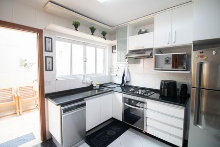 Casa de condomínio à venda com 214m², 3 quartos e 2 vagas Casa de condomínio à venda com 214m², 3 quartos e 2 vagasCOZINHA