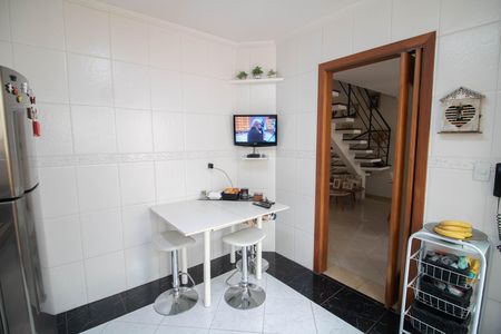 Casa de condomínio à venda com 214m², 3 quartos e 2 vagas Casa de condomínio à venda com 214m², 3 quartos e 2 vagasCOZINHA